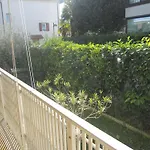 Cozy Flat With Garden Near Διαμέρισμα *