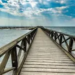 Cozy Flat With Garden Near Grado-Pineta