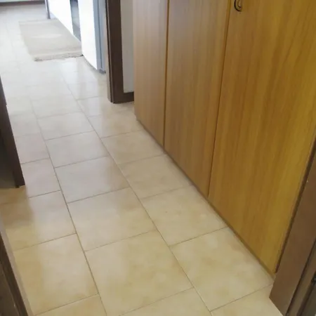 Cozy Flat With Garden Near Apartment *