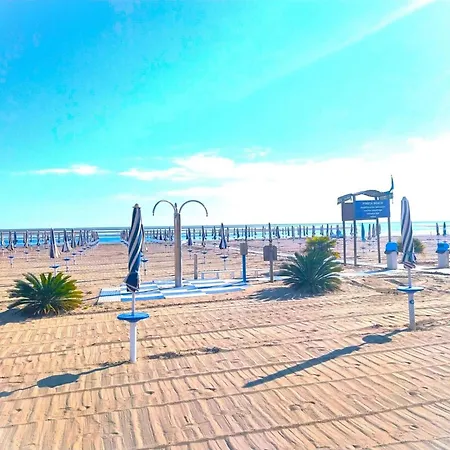 Cozy Flat With Garden Near Grado-Pineta